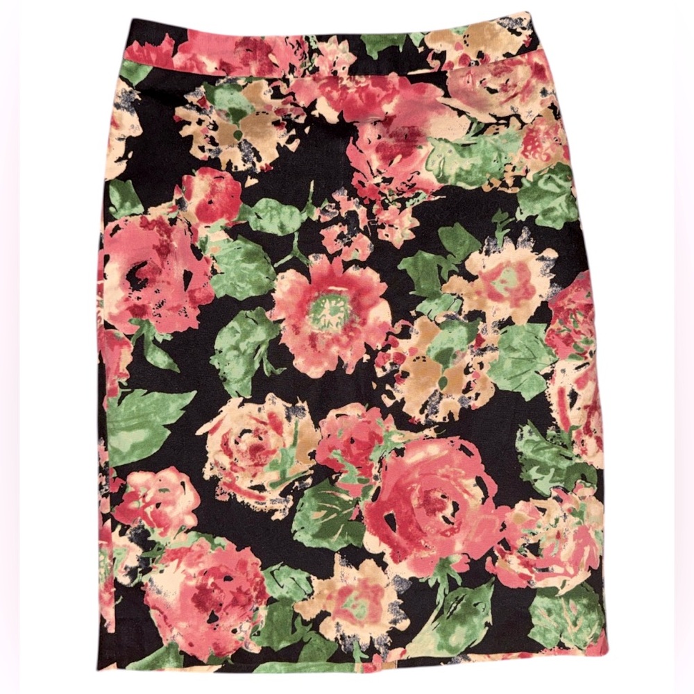 Talbots Black Pink Roses Green Leaves Floral Pencil Skirt‎ 
Size 4
